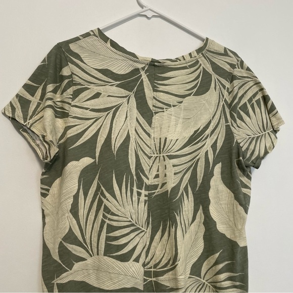 TAHARI Plus Size Green Cream Leaf Floral V-Neck Short Sleeve 100% Cotton T-Shirt - Picture 11 of 12